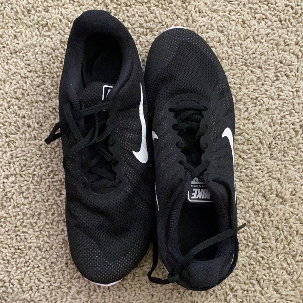 Used* Nike training in season TR 6